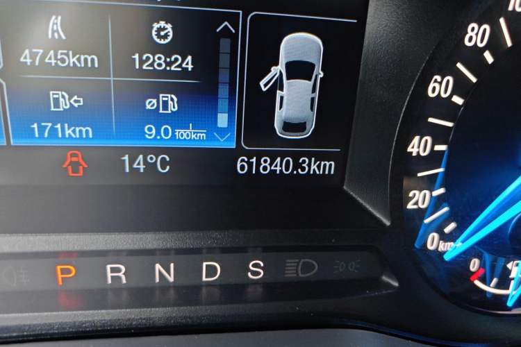 Used Ford Mondeo 2013 1.5L GTDi180 Fashion Edition Odometer Close Up