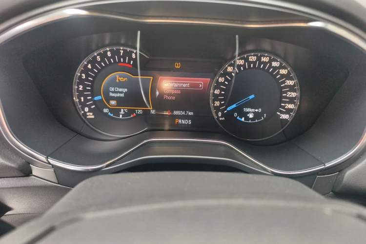 Used Ford Mondeo 2013 2.0L GTDi240 Luxury Sport Model Odometer Close Up
