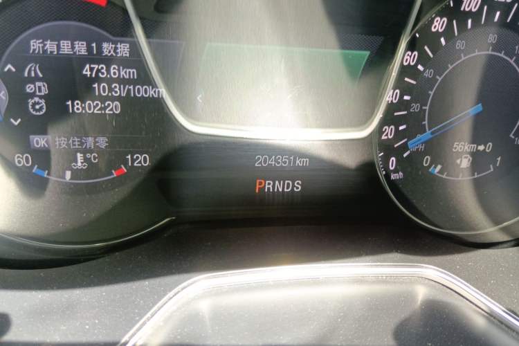 Used Ford Mondeo 2013 2.0L GTDi240 Luxury Sport Model Odometer Close Up