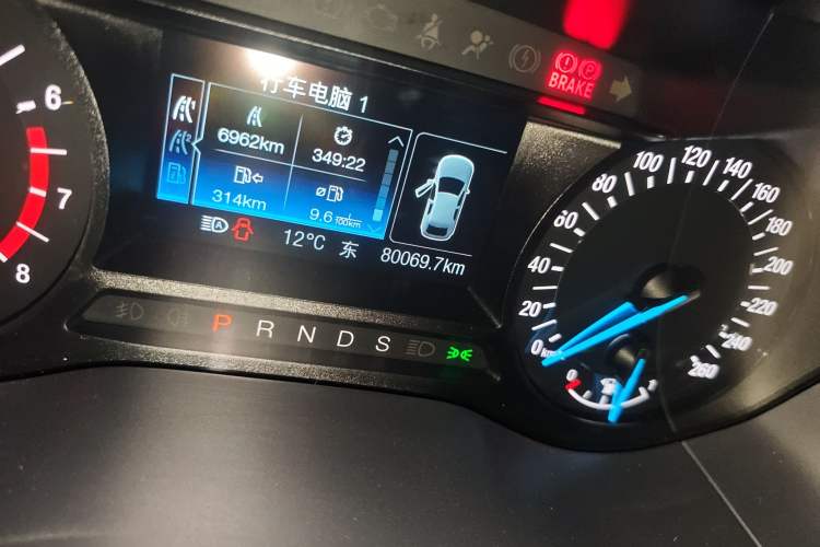 Used Ford Mondeo 2013 1.5L GTDi180 Fashion Edition Odometer Close Up