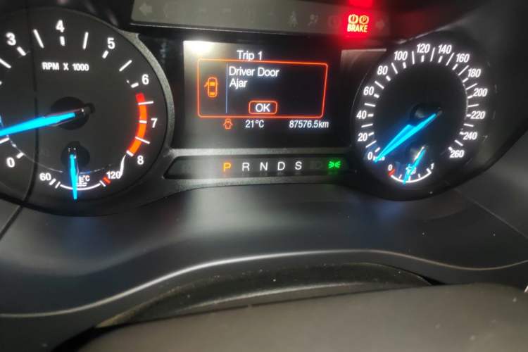 Used Ford Mondeo 2013 1.5L GTDi180 Fashion Edition Odometer Close Up