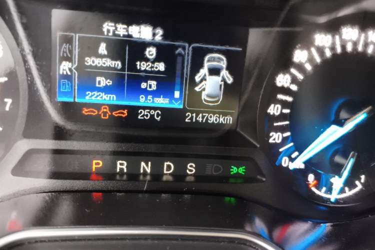 Used Ford Mondeo 2013 2.0L GTDi 200 Fashion Edition Odometer Close Up