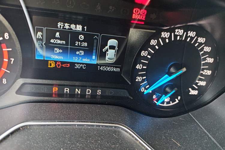 Used Ford Mondeo 2013 2.0L GTDi 200 Fashion Edition Odometer Close Up