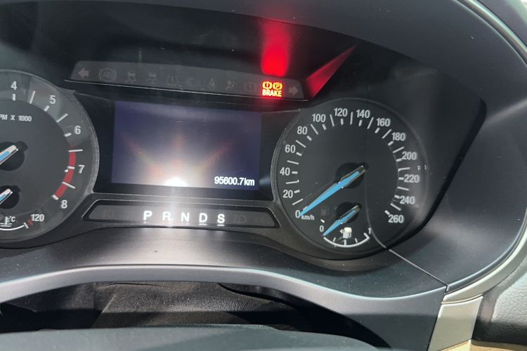 Used Ford Mondeo 2013 1.5L GTDi180 Fashion Edition Odometer Close Up