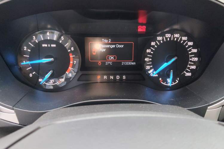 Used Ford Mondeo 2013 1.5L GTDi180 Fashion Edition Odometer Close Up