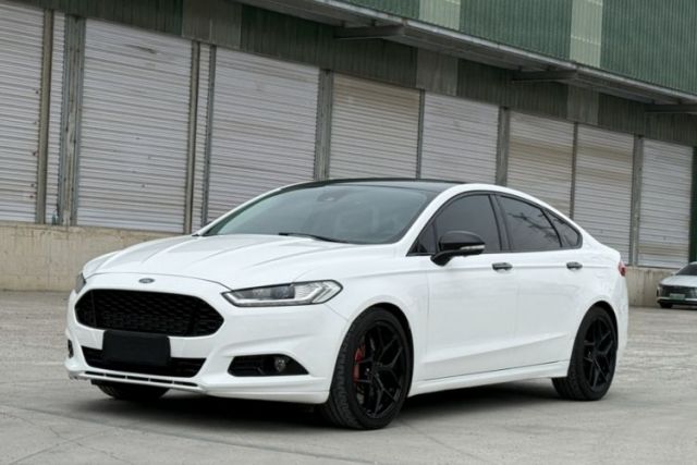Ojetý Ford Mondeo 2013 2.0L GTDi240 Luxury Sport Model