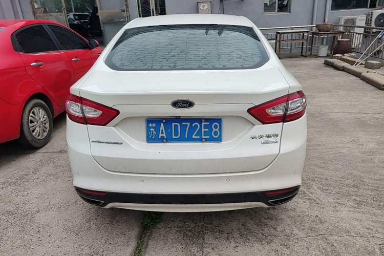 Used Ford Mondeo 2013 2.0L GTDi 200 Luxury Model Rear