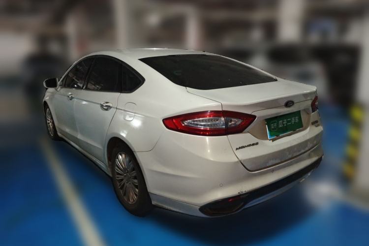 Used Ford Mondeo 2013 2.0L GTDi 200 Luxury Model Rear Left 45 Deg