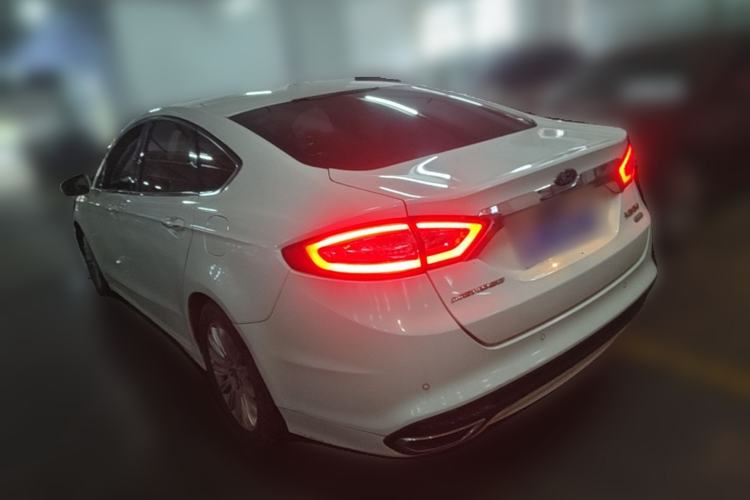Used Ford Mondeo 2013 2.0L GTDi 200 Fashion Edition Rear Left 45 Deg