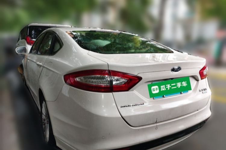 Used Ford Mondeo 2013 2.0L GTDi 200 Luxury Model Rear Left 45 Deg