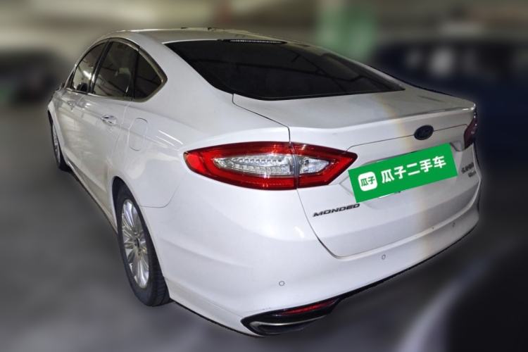 Used Ford Mondeo 2013 2.0L GTDi 200 Luxury Model Rear Left 45 Deg