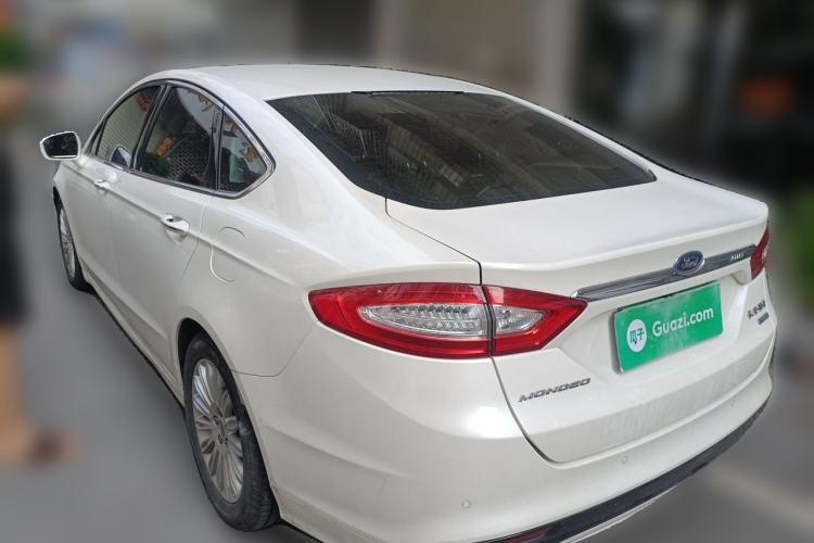 Used Ford Mondeo 2013 2.0L GTDi 200 Luxury Model Rear Left 45 Deg
