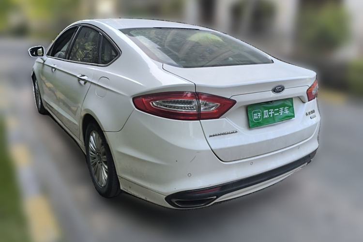 Used Ford Mondeo 2013 2.0L GTDi 200 Luxury Model Rear Left 45 Deg