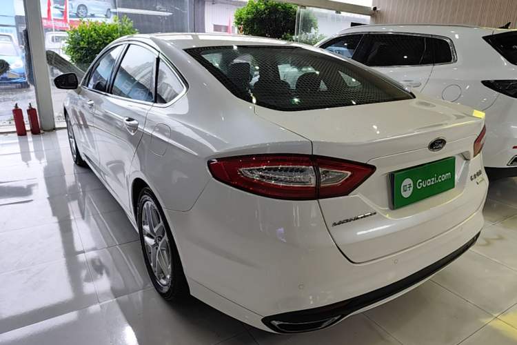Used Ford Mondeo 2013 1.5L GTDi180 Fashion Edition Rear Left 45 Deg