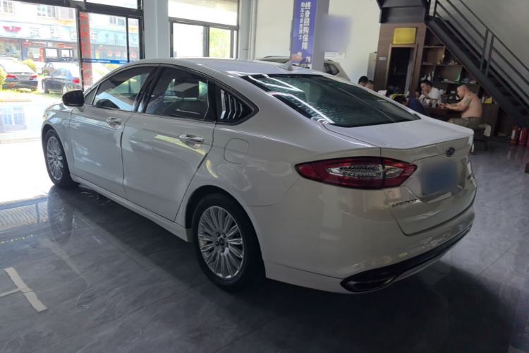 Used Ford Mondeo 2013 2.0L GTDi 200 Fashion Edition Rear Left 45 Deg