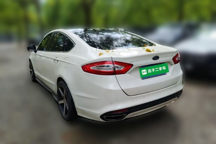 Used Ford Mondeo 2013 2.0L GTDi 200 Luxury Model Rear Left 45 Deg