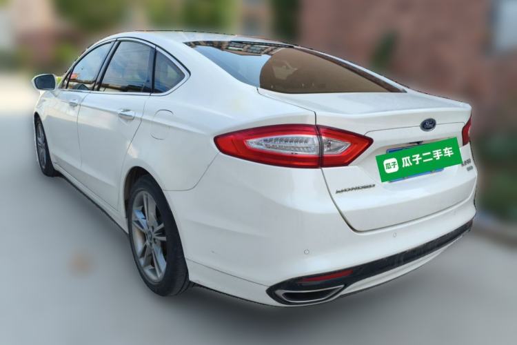 Used Ford Mondeo 2013 2.0L GTDi 200 Luxury Model Rear Left 45 Deg