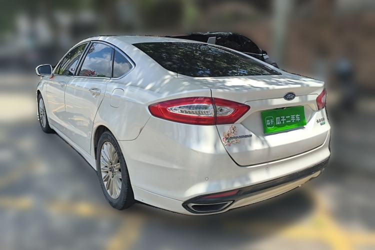 Used Ford Mondeo 2013 2.0L GTDi 200 Luxury Model Rear Left 45 Deg
