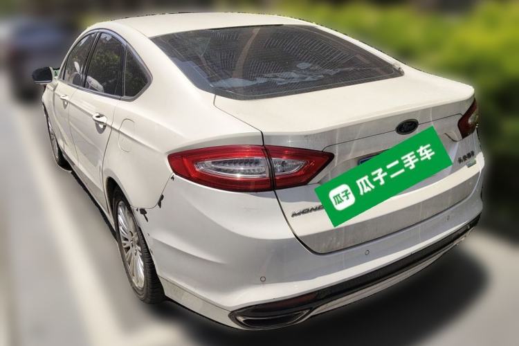 Used Ford Mondeo 2013 2.0L GTDi 200 Luxury Model Rear Left 45 Deg