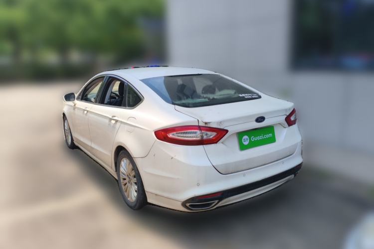 Used Ford Mondeo 2013 2.0L GTDi 200 Luxury Model Rear Left 45 Deg