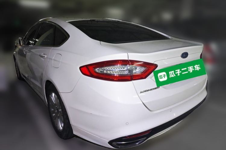 Used Ford Mondeo 2013 2.0L GTDi 200 Luxury Model Rear Left 45 Deg