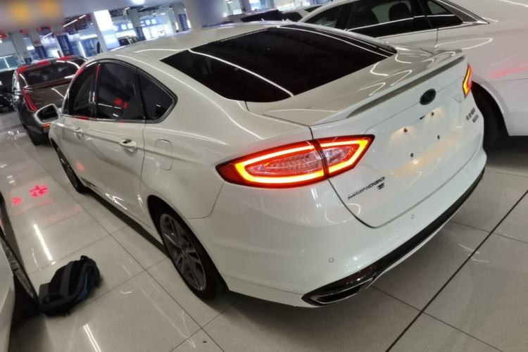 Used Ford Mondeo 2013 2.0L GTDi240 Luxury Sport Model Rear Left 45 Deg