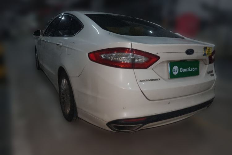 Used Ford Mondeo 2013 2.0L GTDi 200 Luxury Model Rear Left 45 Deg