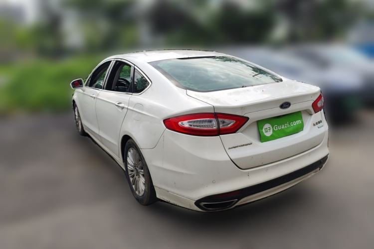 Used Ford Mondeo 2013 2.0L GTDi 200 Luxury Model Rear Left 45 Deg