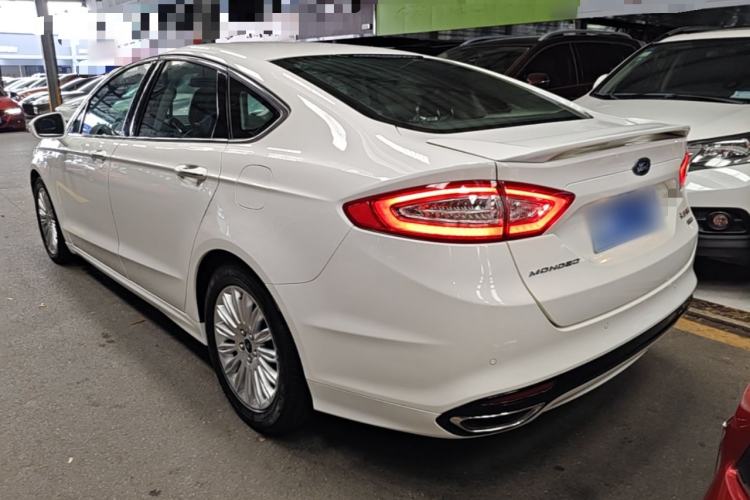 Used Ford Mondeo 2013 2.0L GTDi 200 Luxury Model Rear Left 45 Deg