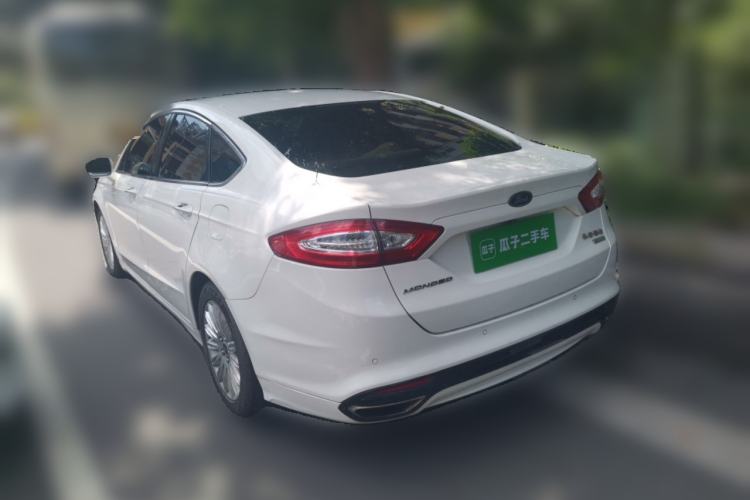 Used Ford Mondeo 2013 2.0L GTDi 200 Luxury Model Rear Left 45 Deg