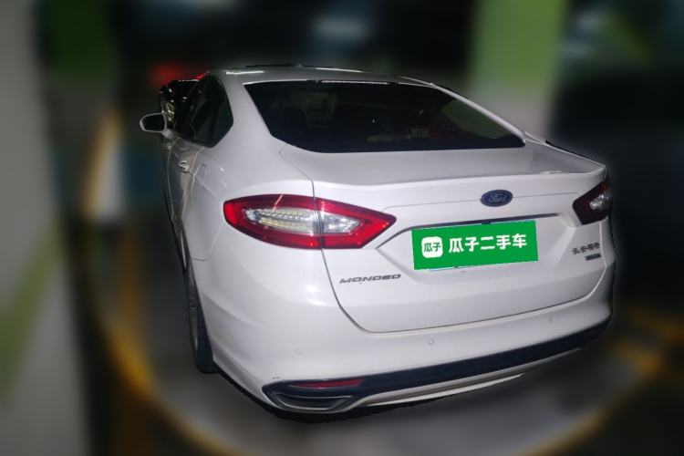 Used Ford Mondeo 2013 2.0L GTDi 200 Luxury Model Rear Left 45 Deg