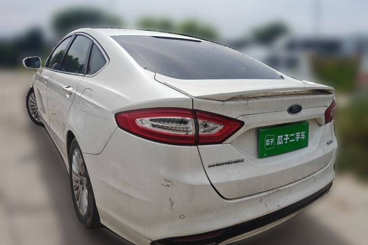 Used Ford Mondeo 2013 2.0L GTDi 200 Luxury Model Rear Left 45 Deg