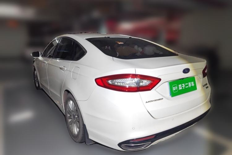 Used Ford Mondeo 2013 2.0L GTDi 200 Luxury Model Rear Left 45 Deg