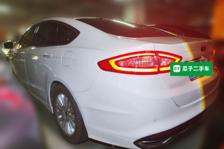 Used Ford Mondeo 2013 2.0L GTDi 200 Luxury Model Rear Left 45 Deg