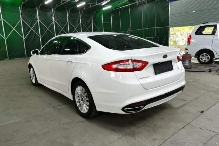 Used Ford Mondeo 2013 2.0L GTDi 200 Fashion Edition Rear Left 45 Deg