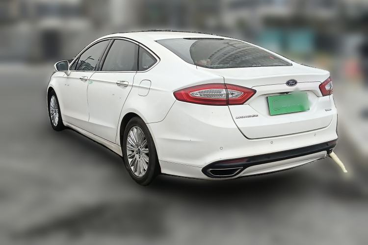 Used Ford Mondeo 2013 2.0L GTDi 200 Luxury Model Rear Left 45 Deg