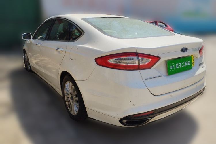 Used Ford Mondeo 2013 2.0L GTDi 200 Luxury Model Rear Left 45 Deg