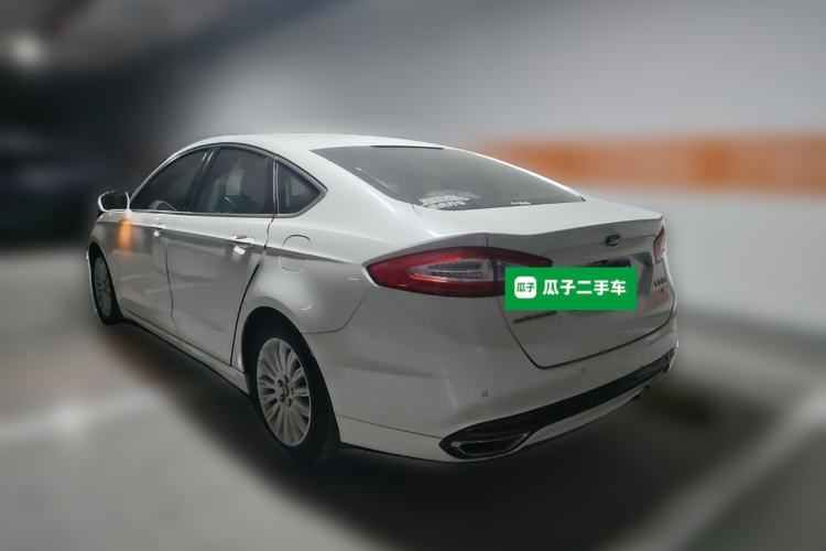 Used Ford Mondeo 2013 2.0L GTDi 200 Luxury Model Rear Left 45 Deg