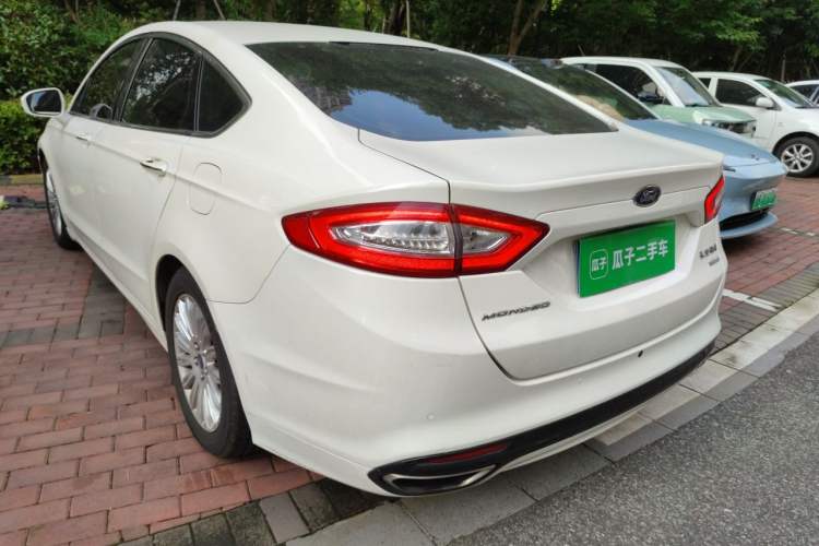 Used Ford Mondeo 2013 2.0L GTDi 200 Fashion Edition Rear Left 45 Deg