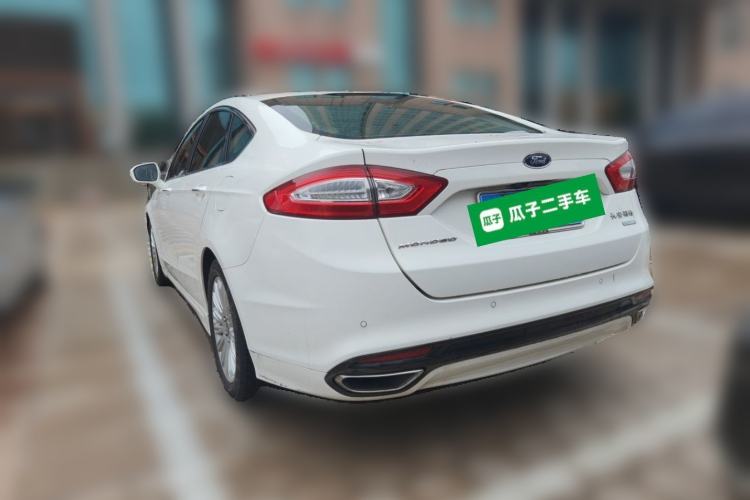 Used Ford Mondeo 2013 2.0L GTDi 200 Luxury Model Rear Left 45 Deg
