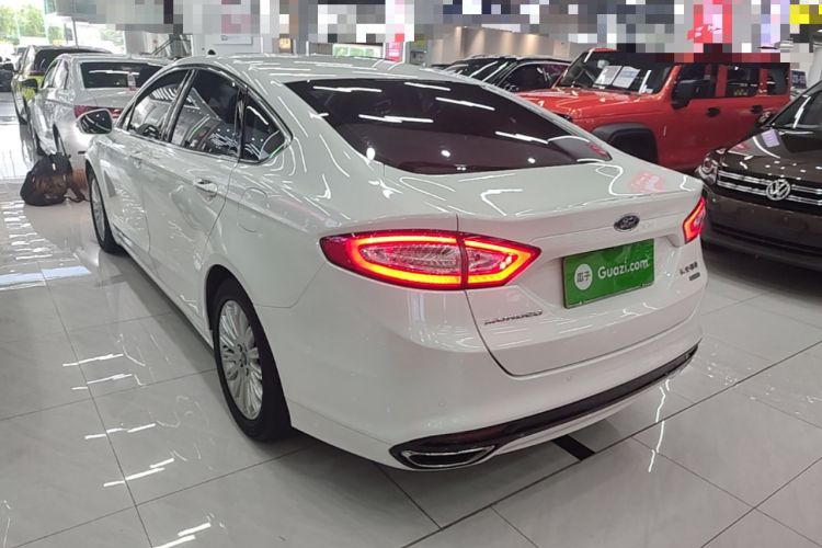 Used Ford Mondeo 2013 2.0L GTDi 200 Luxury Model Rear Left 45 Deg