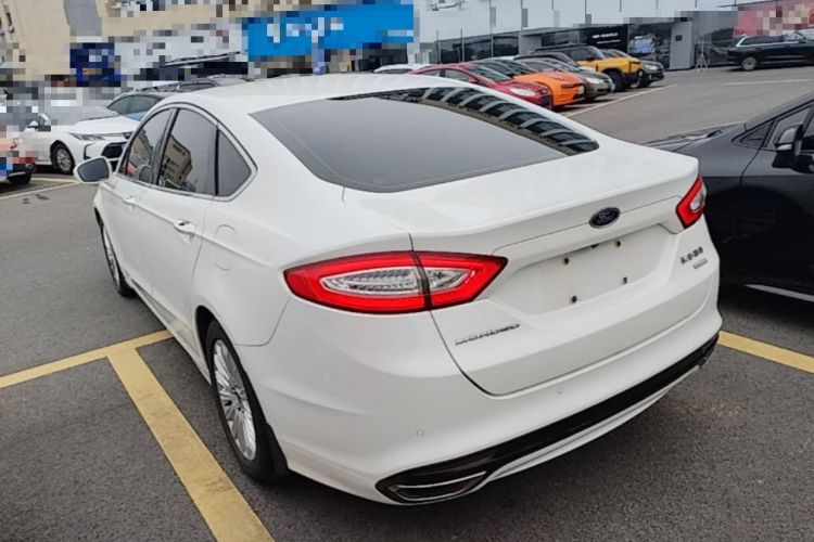 Used Ford Mondeo 2013 2.0L GTDi 200 Luxury Model Rear Left 45 Deg