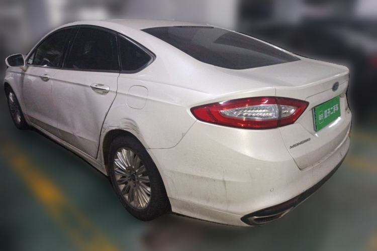 Used Ford Mondeo 2013 2.0L GTDi 200 Luxury Model Rear Left 45 Deg