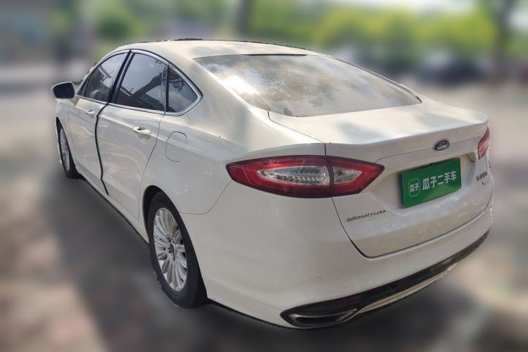 Used Ford Mondeo 2013 2.0L GTDi 200 Luxury Model Rear Left 45 Deg