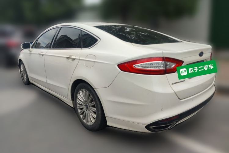 Used Ford Mondeo 2013 2.0L GTDi 200 Luxury Model Rear Left 45 Deg