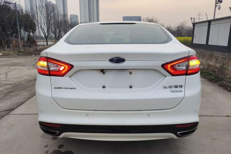 Used Ford Mondeo 2013 2.0L GTDi 200 Fashion Edition Rear