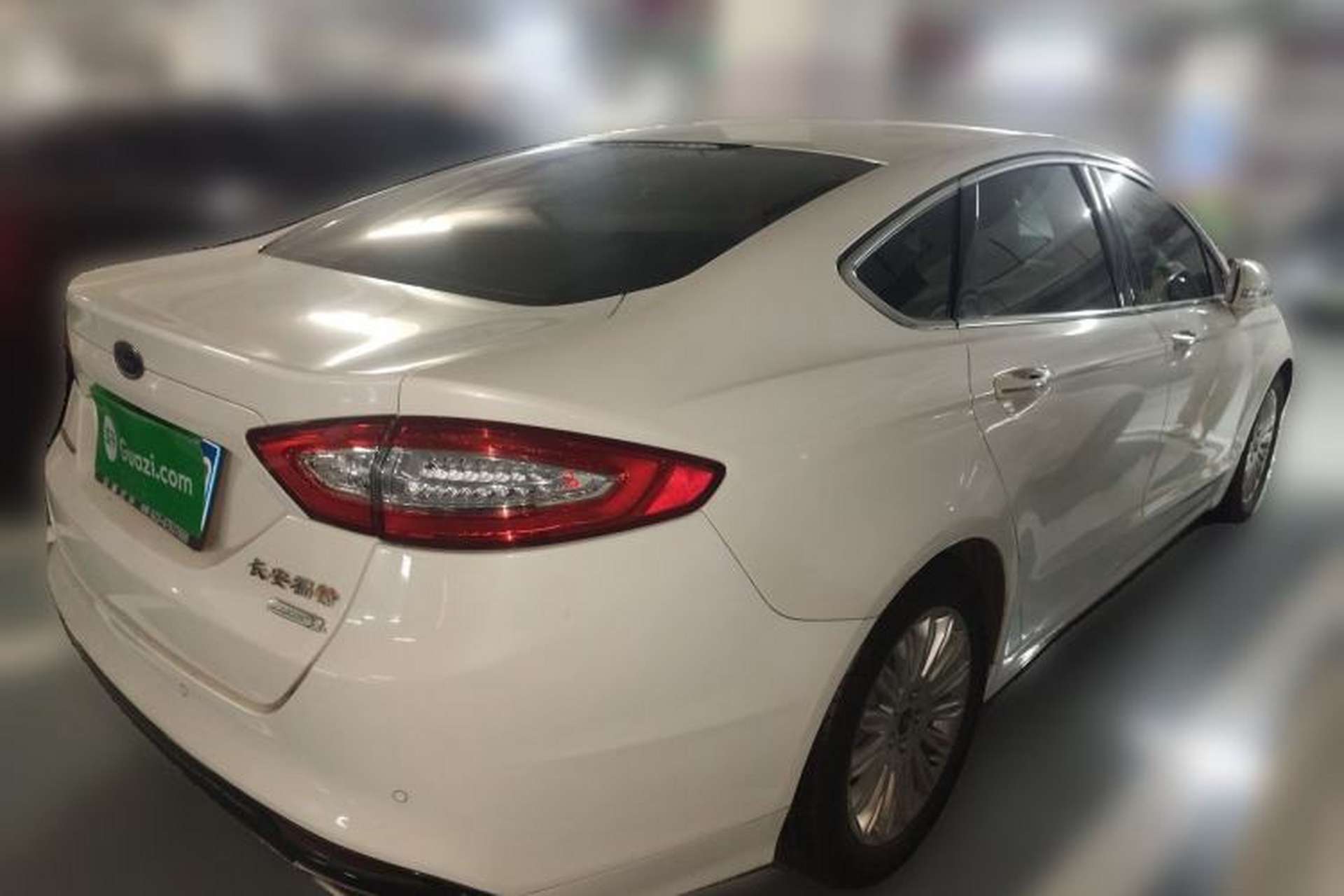 Used Ford Mondeo 2013 2.0L GTDi 200 Luxury Model Rear Right 45 Deg