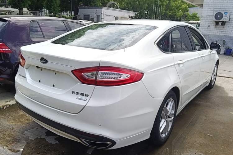 Used Ford Mondeo 2013 1.5L GTDi180 Fashion Edition Rear Right 45 Deg