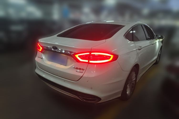 Used Ford Mondeo 2013 2.0L GTDi 200 Fashion Edition Rear Right 45 Deg