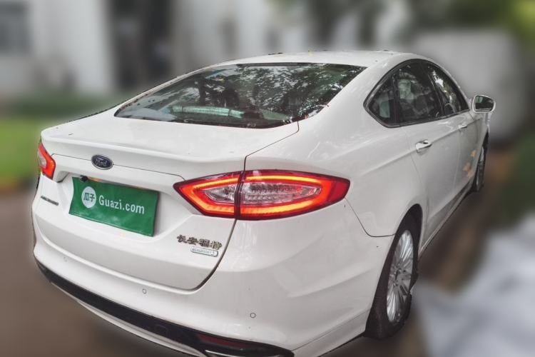 Used Ford Mondeo 2013 2.0L GTDi 200 Fashion Edition Rear Right 45 Deg